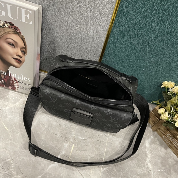 ルイヴィトンバッグ着用イメージ